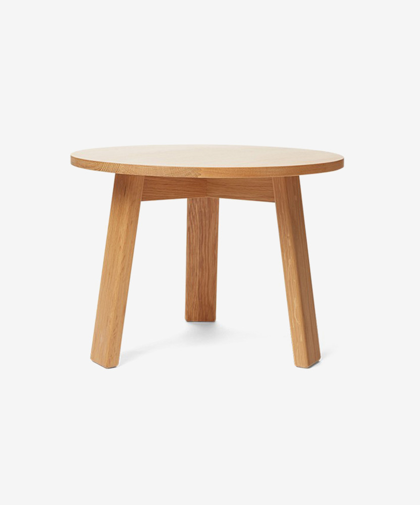 Lower wooden table