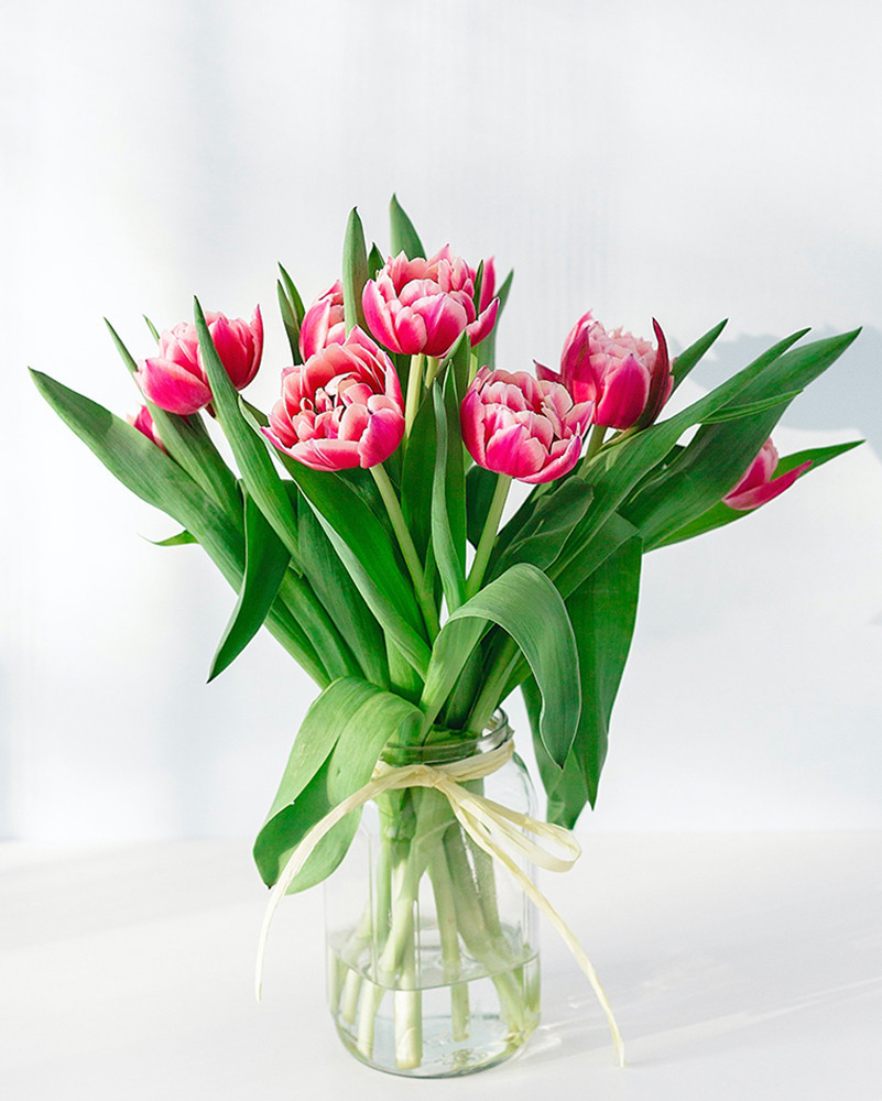 Pink tulip bouquet