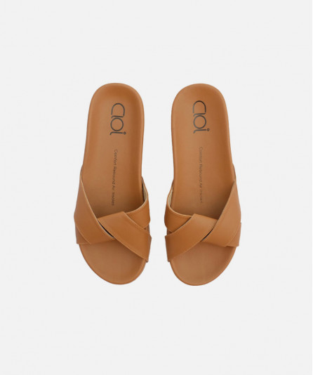 Women Brown Sandal
 Dimension-40x60cm